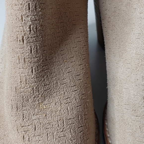 Dolce Vita Stacked Heel Pull-on Laser Cut Basket Weave Pointy Spade Bootie 7.5 - Picture 9 of 12
